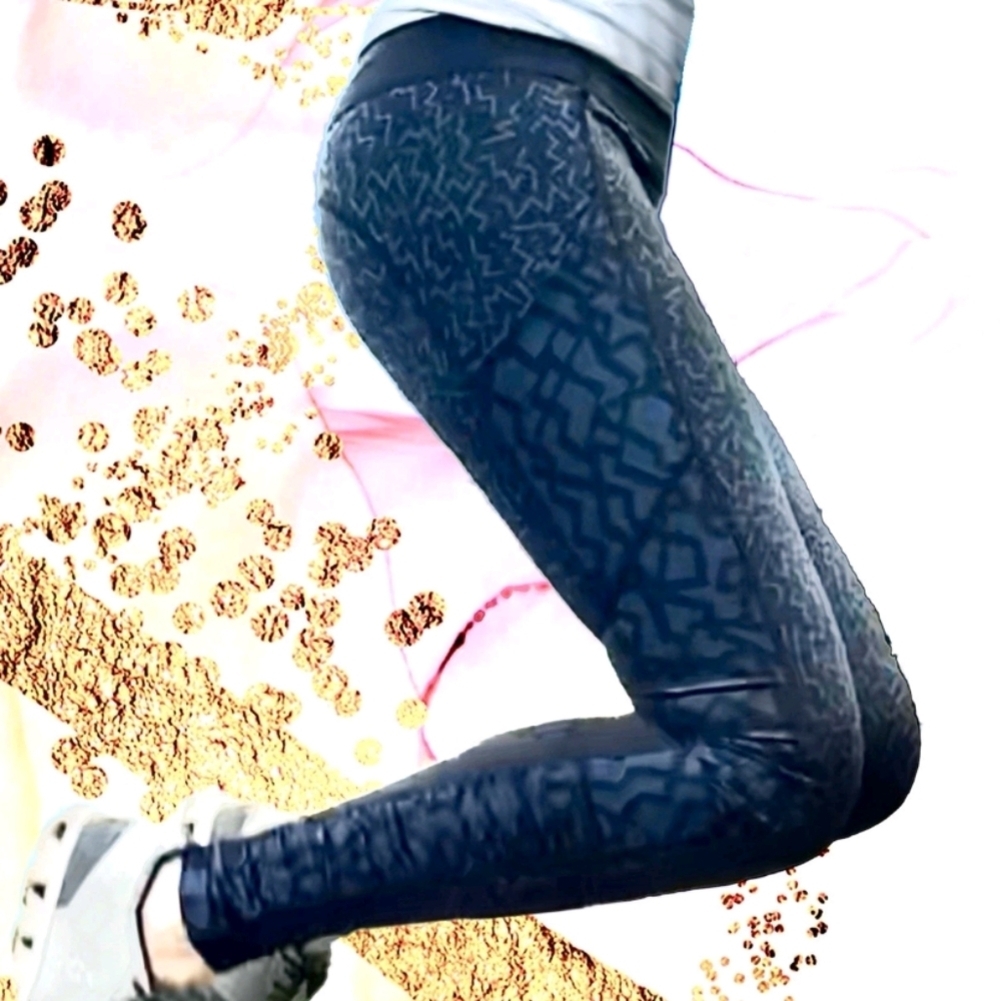 Lululemon Athletica Seawheeze Speed Tight Navy Running Leggings Size 8